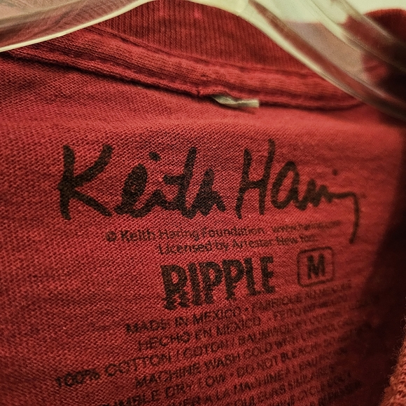 Keith Harring Red & Gold Graphic T-shirt | Size Medium - Picture 6 of 6